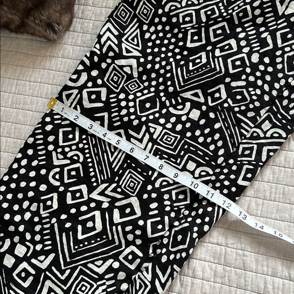 Tahari black off white elastic waist wide leg 100% linen boho tribal pants L - Picture 6 of 9